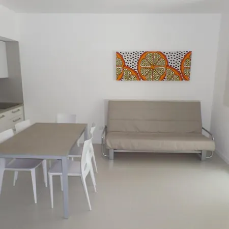 Tranquil Getaway Wit Terraces And A Pool Apartmán Bibione