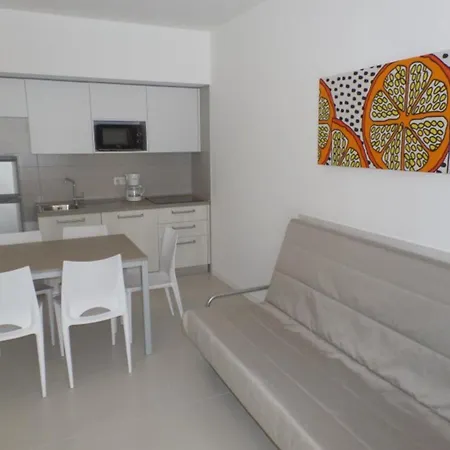Tranquil Getaway Wit Terraces And A Pool Apartmán Bibione