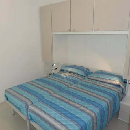Tranquil Getaway Wit Terraces And A Pool Apartmán Bibione